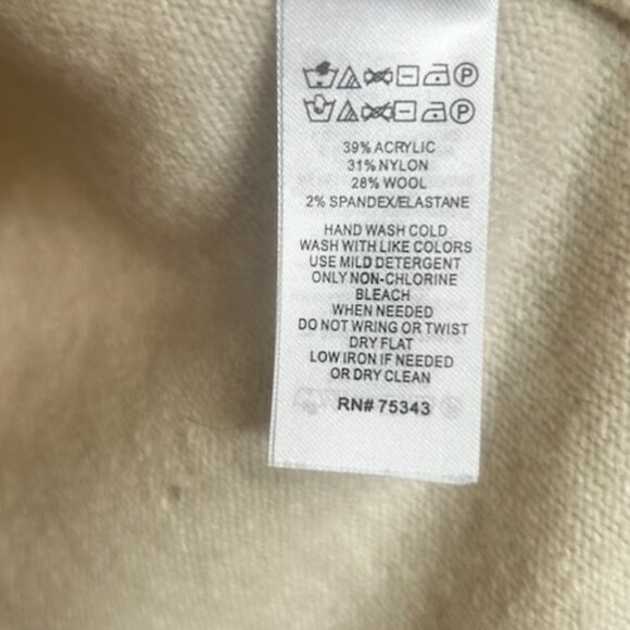 NWOT Artisan NY Wool Blend Cream Cardigan Sweater - Picture 8 of 10